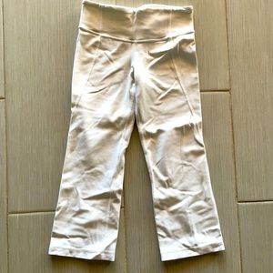 Lululemon used white crop legging SZ 4